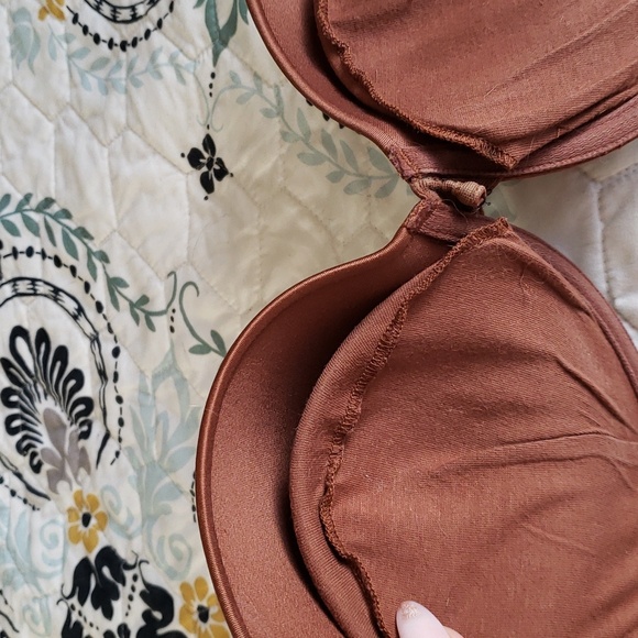 Fredericks of Hollywood 36d chocolate Push Up! - Picture 2 of 5